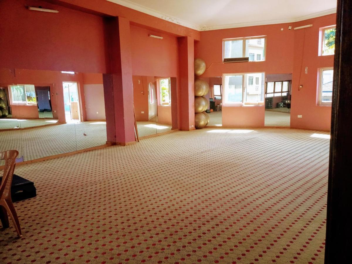 Ridar Hotel Seeta Extérieur photo